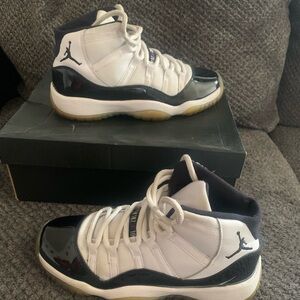 Jordan 11 Retro Concord 2018 shoes size 6.5y